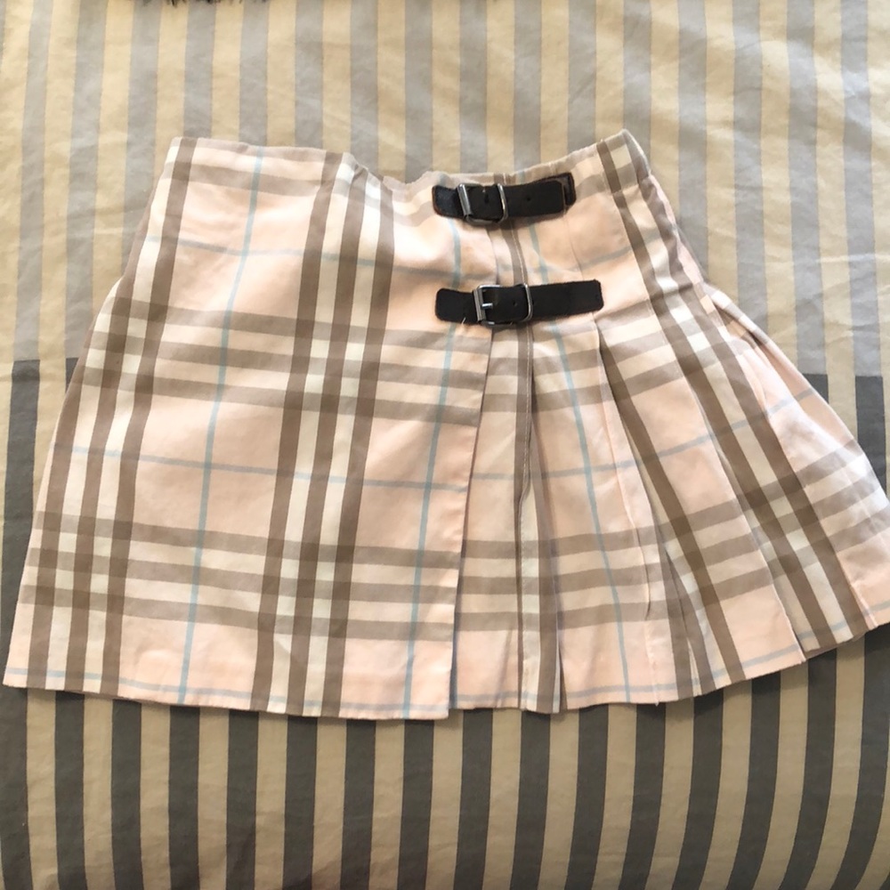 Burberry 2year girls buckle pleated skirt